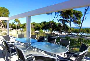 Möblierte Terrasse