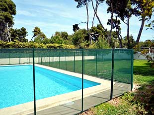 Eingezäunter Pool