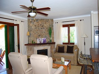 Wohnzimmer mit Kamin Wohnzimmer mit Kamin