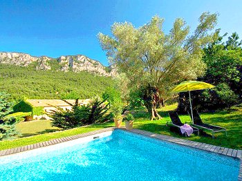 Ferienwohnung mit Pool Ferienwohnung mit Pool