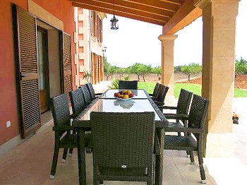 Überdachte Terrasse