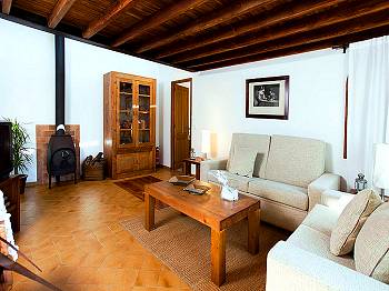 Wohnzimmer mit Kaminofen Wohnzimmer mit Kaminofen