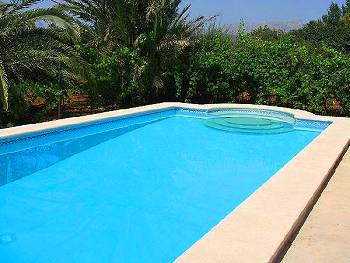 Pool mit Poolterrasse Pool mit Poolterrasse