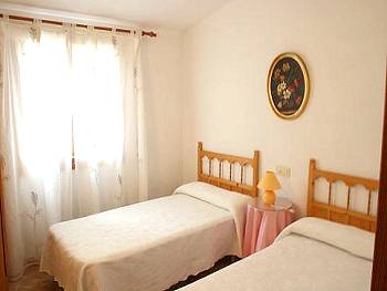 Schlafzimmer mit 2 Einzelbetten Schlafzimmer mit 2 Einzelbetten