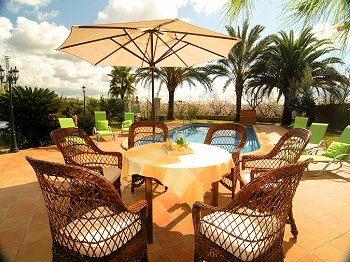 Mallorca Urlaub im Ferienhaus mit Pool Mallorca Urlaub im Ferienhaus mit Pool