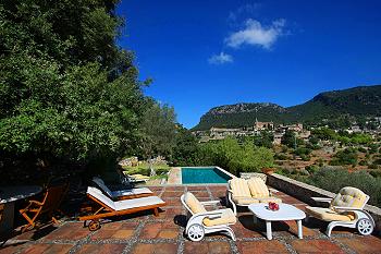 Pool mit Blick auf Valldemossa Pool mit Blick auf Valldemossa