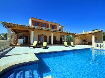 Finca bei Portocolom für 12 Personen Finca bei Portocolom für 12 Personen