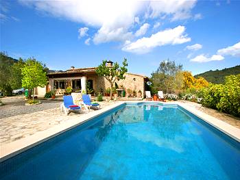 Kleine Finca auf Mallorca mit Pool Kleine Finca auf Mallorca mit Pool