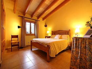 Schlafzimmer mit Doppelbett Schlafzimmer mit Doppelbett