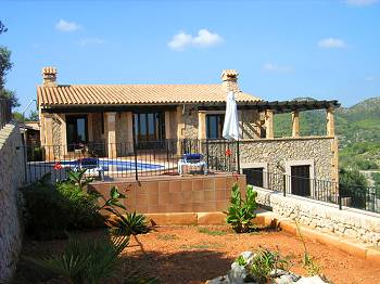 Exklusives Ferienhaus mit Pool Exklusives Ferienhaus mit Pool