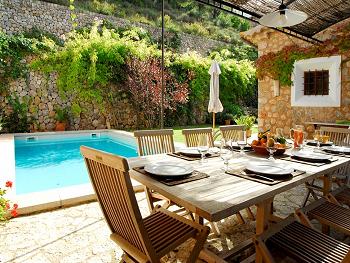 Finca für 6-8 Personen mit Pool Finca für 6-8 Personen mit Pool