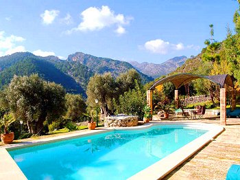 Finca Hotel mit Pool Finca Hotel mit Pool