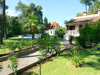 Garten mit Pool Garten mit Pool