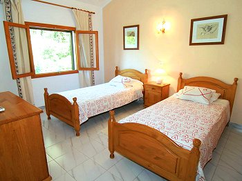 Schlafzimmer mit Klimaanlage Schlafzimmer mit Klimaanlage