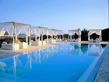 Landhotel mit Pool und Klimaanlage Landhotel mit Pool und Klimaanlage