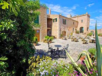Landhotel in mediterranem Ambiente