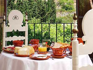 Fr&uuml;hst&uuml;ck in der Finca auf Mallorca