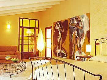 Suite mit zeitgenössischer Kunst Suite mit zeitgenössischer Kunst
