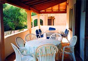 Terrassen mit Tisch und Stühle Terrassen mit Tisch und Stühle
