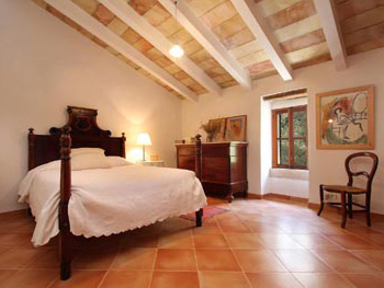 Schlafzimmer mit Doppelbett Schlafzimmer mit Doppelbett