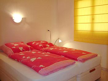 Schlafzimmer mit Doppelbett Schlafzimmer mit Doppelbett