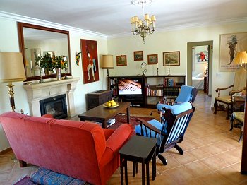 Wohnzimmer mit Kamin Wohnzimmer mit Kamin