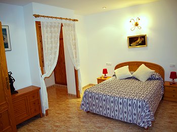Schlafzimmer mit Doppelbett Schlafzimmer mit Doppelbett