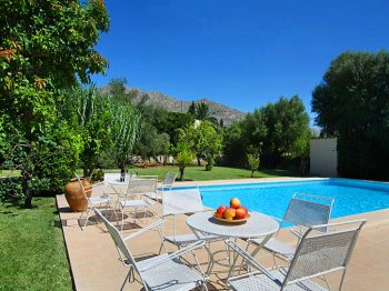 Ferienhaus mit Pool Ferienhaus mit Pool