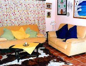 Wohnzimmer mit Schlafcouch Wohnzimmer mit Schlafcouch