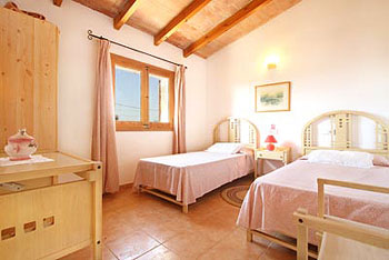 Schlafzimmer mit 2 Einzelbetten Schlafzimmer mit 2 Einzelbetten