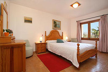 Schlafzimmer mit Doppelbett Schlafzimmer mit Doppelbett