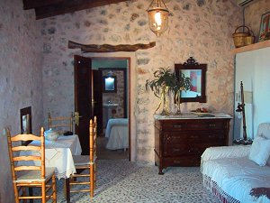 Wohnzimmer mit Esstisch Wohnzimmer mit Esstisch