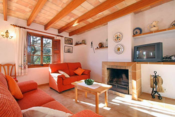 Wohnzimmer mit Kamin Wohnzimmer mit Kamin