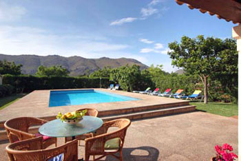 Ferienhaus mit Pool Ferienhaus mit Pool