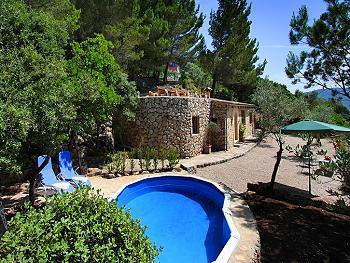Finca nahe Deia mit Pool Finca nahe Deia mit Pool