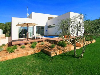 Private Villa mit Pool und Klimaanlage