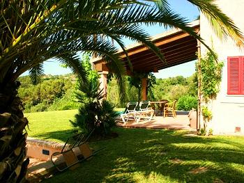 Gepflegter Garten der Finca Gepflegter Garten der Finca