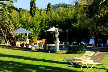 Pool und Gartenanlage Pool und Gartenanlage