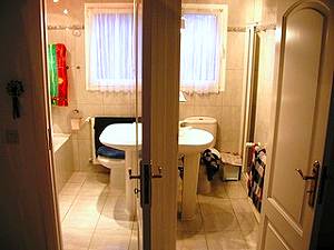 Bad mit Badewanne Bad mit Badewanne