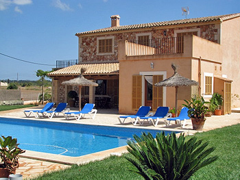 Ferienhaus mit Pool bei Campos