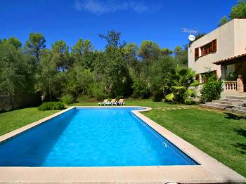 Villa mit Pool Villa mit Pool
