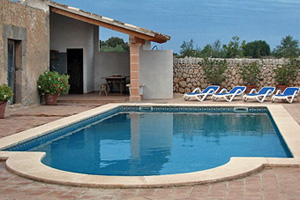 Eingezäunter Pool Eingezäunter Pool