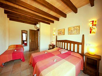 Schlafzimmer mit 3 Einzelbetten Schlafzimmer mit 3 Einzelbetten