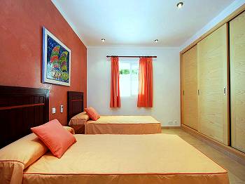 Schlafzimmer mit Einzelbetten Schlafzimmer mit Einzelbetten