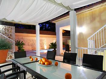 Überdachte Terrasse Überdachte Terrasse
