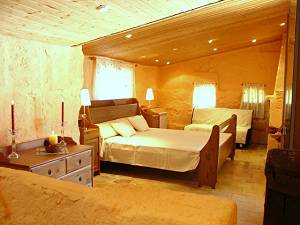 Schlafzimmer mit Doppelbett Schlafzimmer mit Doppelbett
