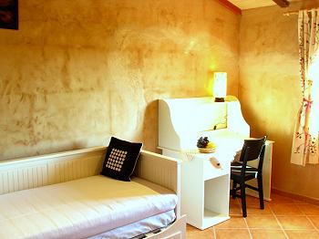 Schlafzimmer mit Einzelbett Schlafzimmer mit Einzelbett