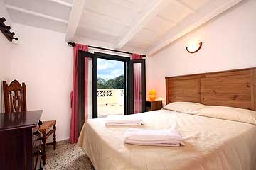 Schlafzimmer mit Doppelbett Schlafzimmer mit Doppelbett
