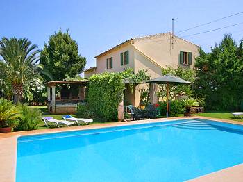Ferienhaus mit Pool Ferienhaus mit Pool