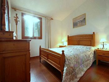 Schlafzimmer mit französischem Bett Schlafzimmer mit französischem Bett